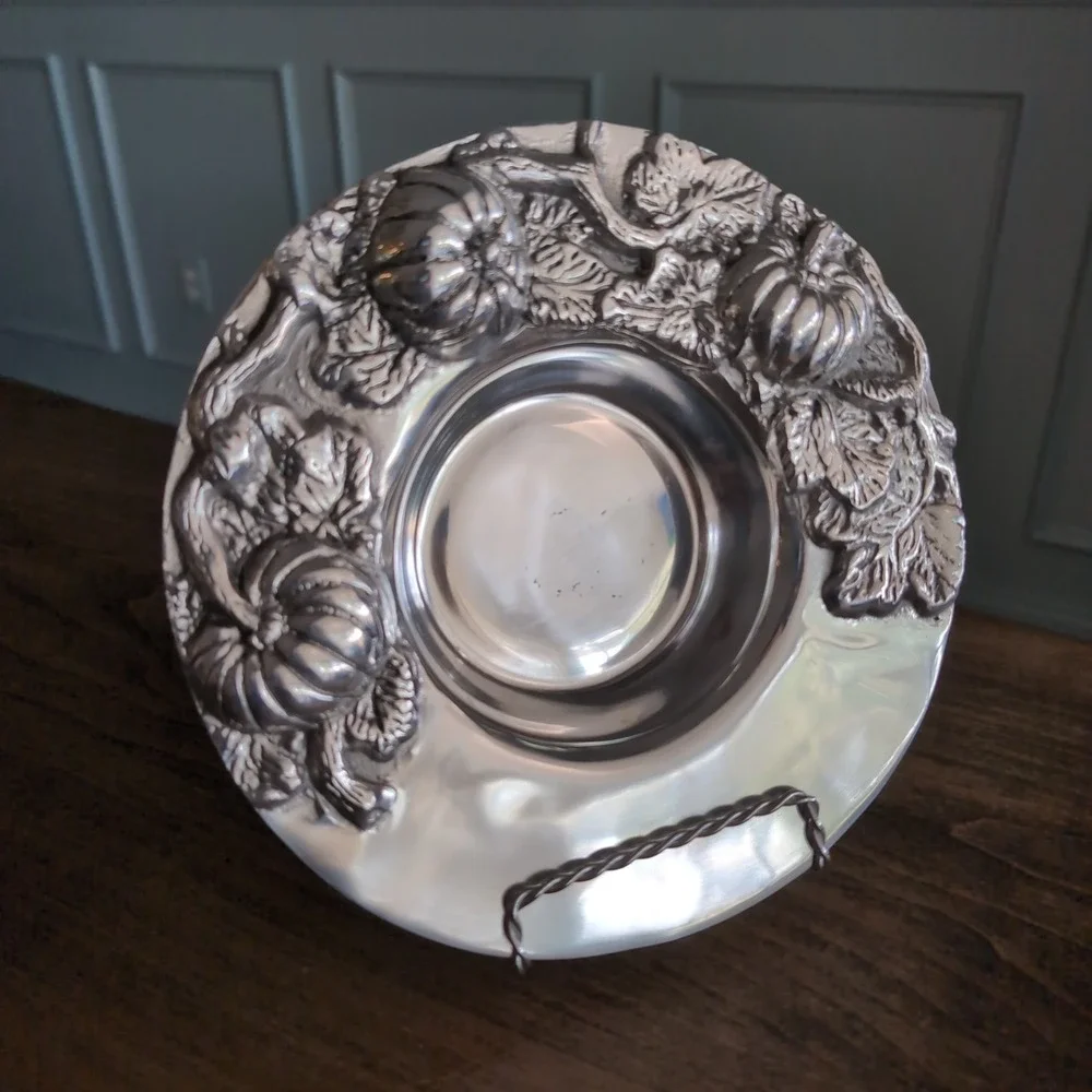 Holland Boone Polished Pewter Pumpkin Harvest Bowl Repousse Fall Relief 3D